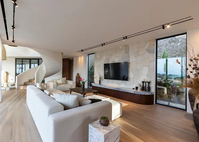 The Rang - Ocean & Volcano Views Villa